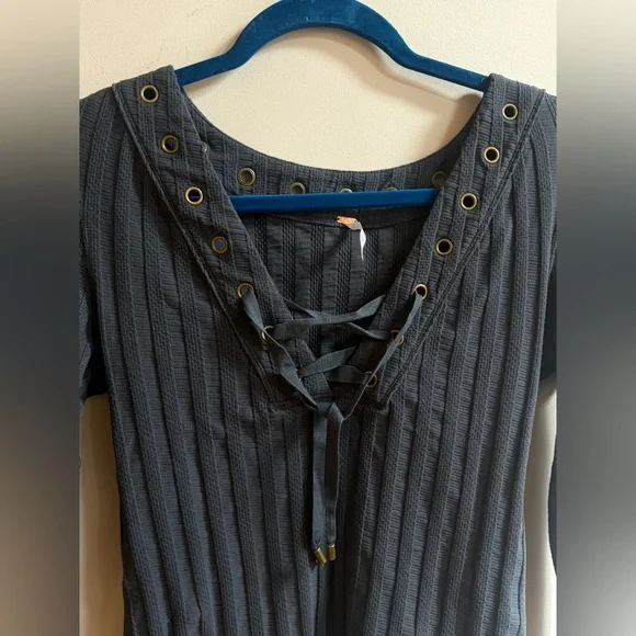 Free People Ice Cold Lace Up Grommet Ribbed Knit V-Neck Shirt Top Chic Blouse - Picture 14 of 16